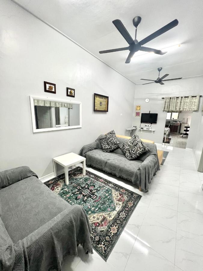 Teratai Homestay 3 Batu Buruk Куала-Тренгану Экстерьер фото