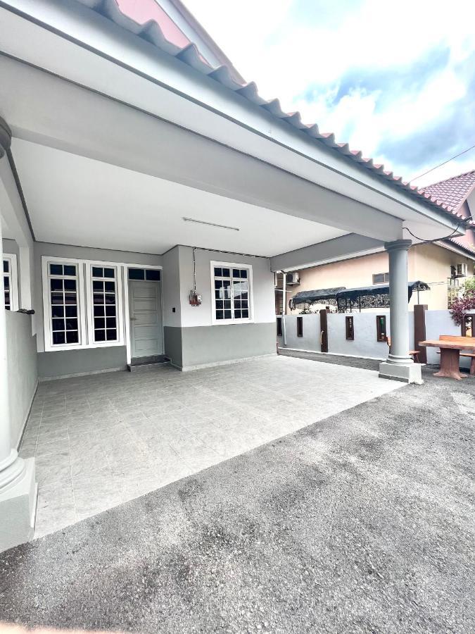 Teratai Homestay 3 Batu Buruk Куала-Тренгану Экстерьер фото