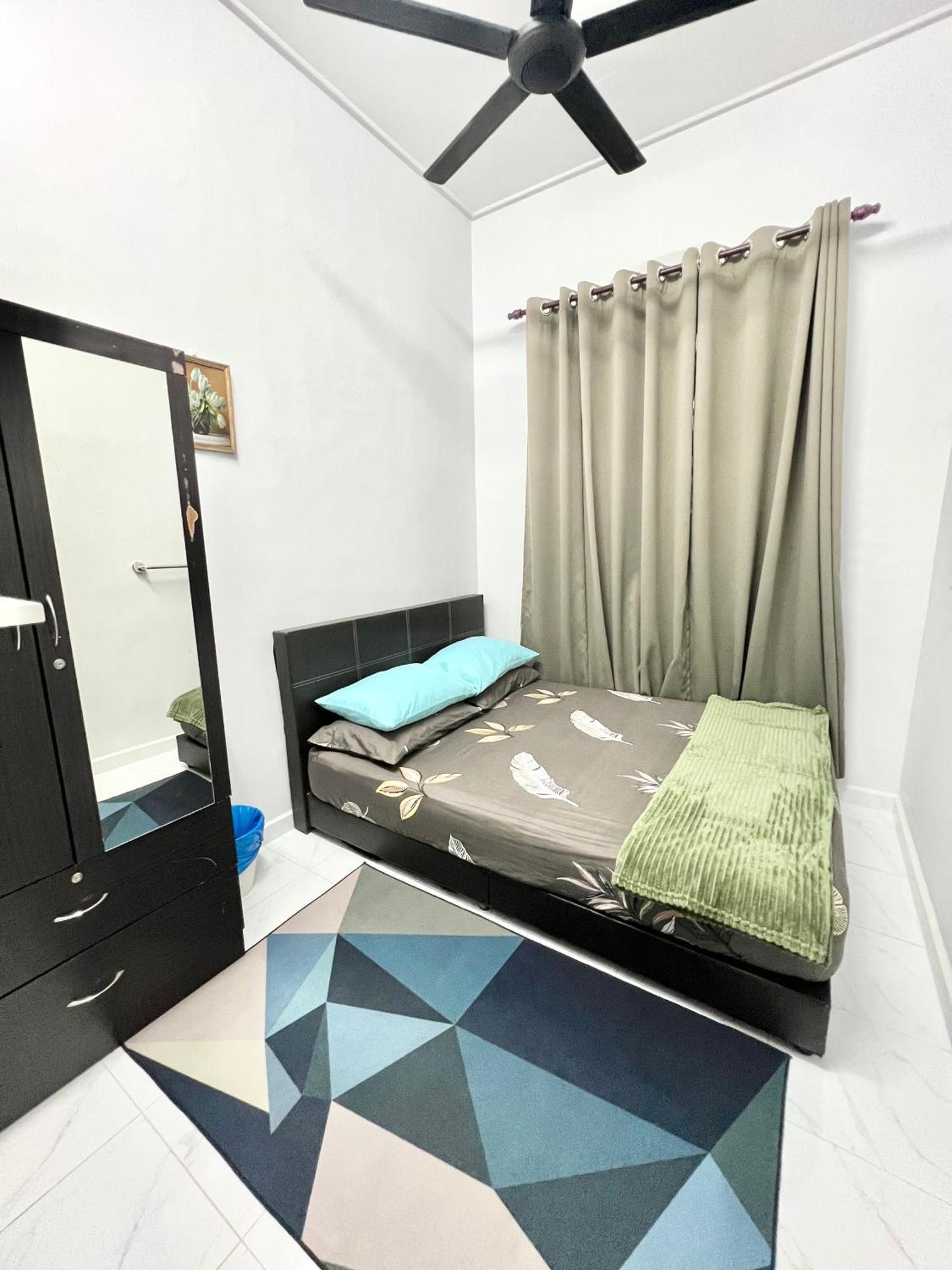 Teratai Homestay 3 Batu Buruk Куала-Тренгану Экстерьер фото